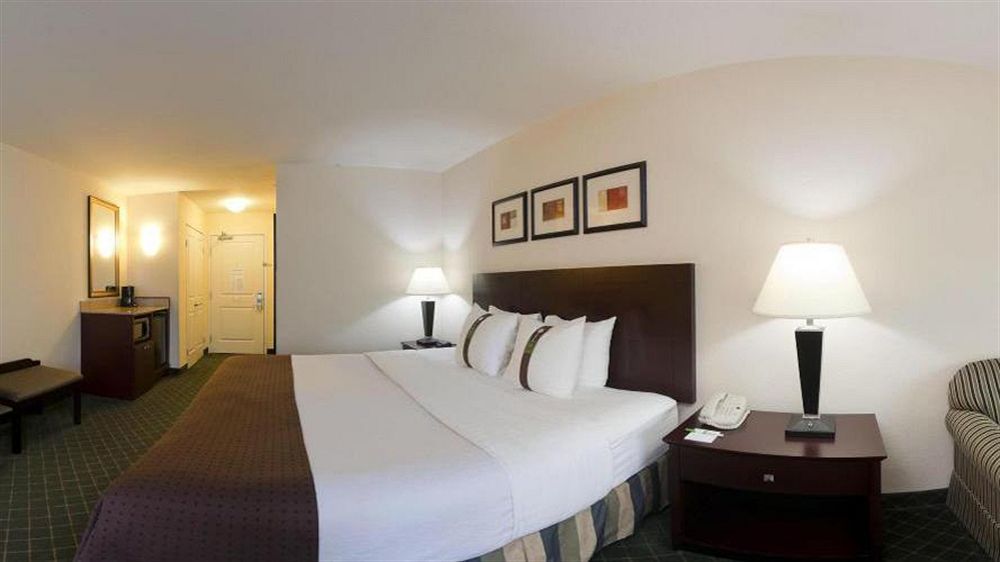 Holiday Inn Conference Center Marshfield, An Ihg Hotel Exteriör bild